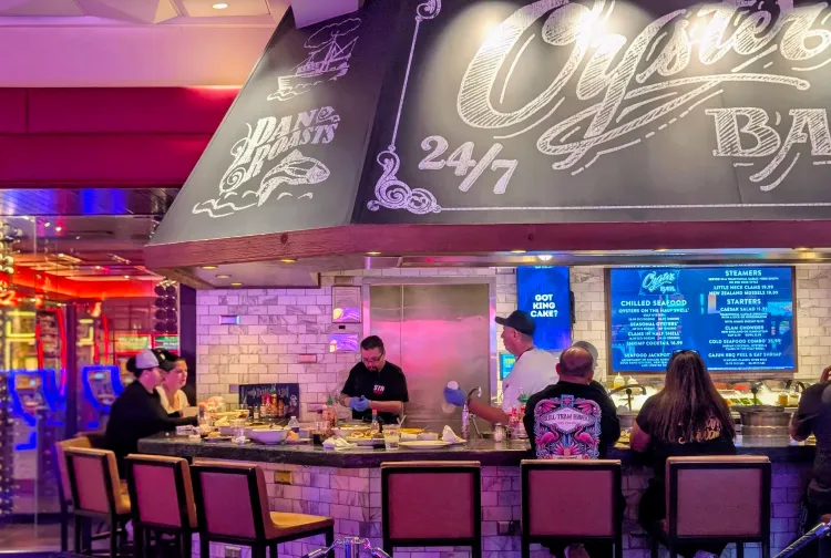 Oyster-Bar_Credit_Matthew-Kang