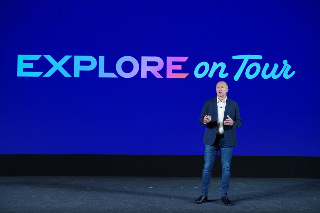 Speaker on stage at Explore on Tour in Mumbai - Sylvain Cazard