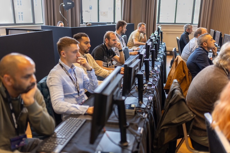 Explore on Tour in Paris Attendees in Hands-on Labs