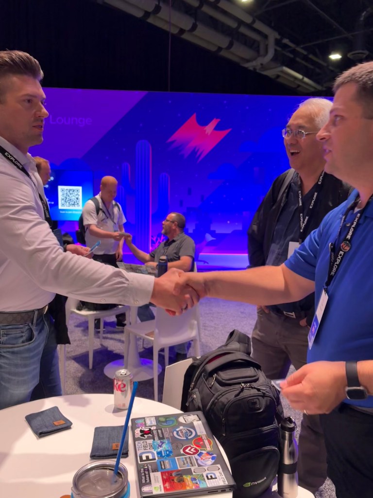 vExpert gathering in the Community Lounge at VMware Explore