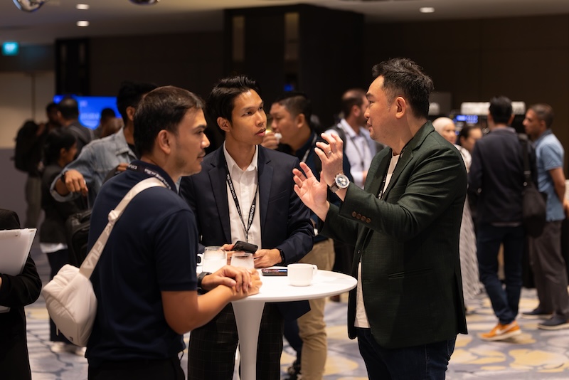 Attendees networking at VMware Explore on Tour in Singapore