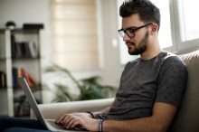 Colleague Uses Zero Trust Protected Laptop to Work Securely and Seamlessly From Home